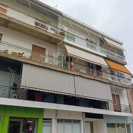 Апартаменты Near Centre, Bus And Train Stations Пиргос